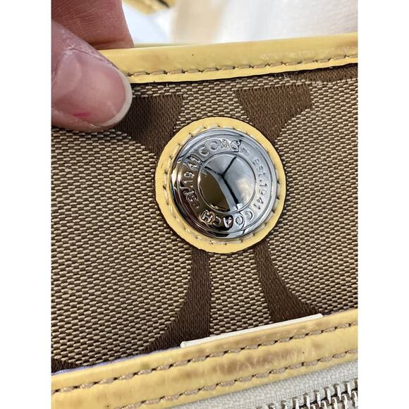 COACH F14878 LARGE SIGNATURE PRINT CANVAS SHOULDER BAG (ASIS) - Picture 7 of 16